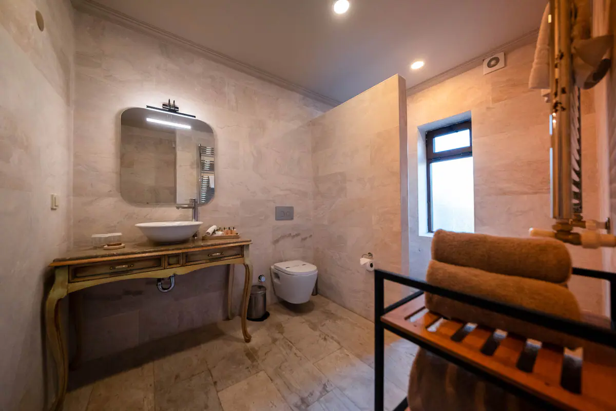 Deluxe Rooms 3